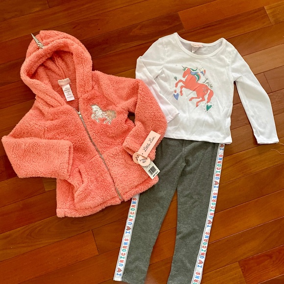 Beautiful NWT Unicorn Little Lass 3 Piece Set